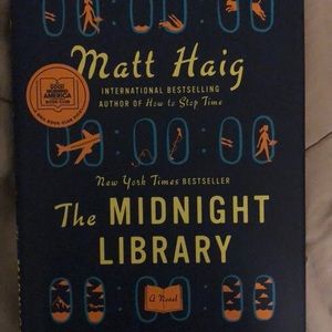 Hardcover of The Midnight Library